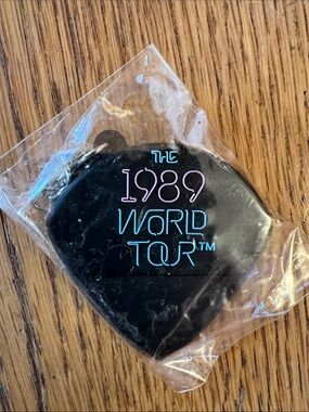🎸 Taylor Swift 1989 World Tour Xfinity USB Keychain Flash Drive NEW